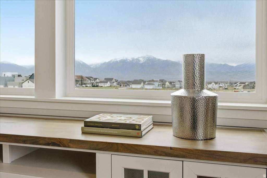 11412 S BINGHAM RIM RD South Jordan, UT 84009