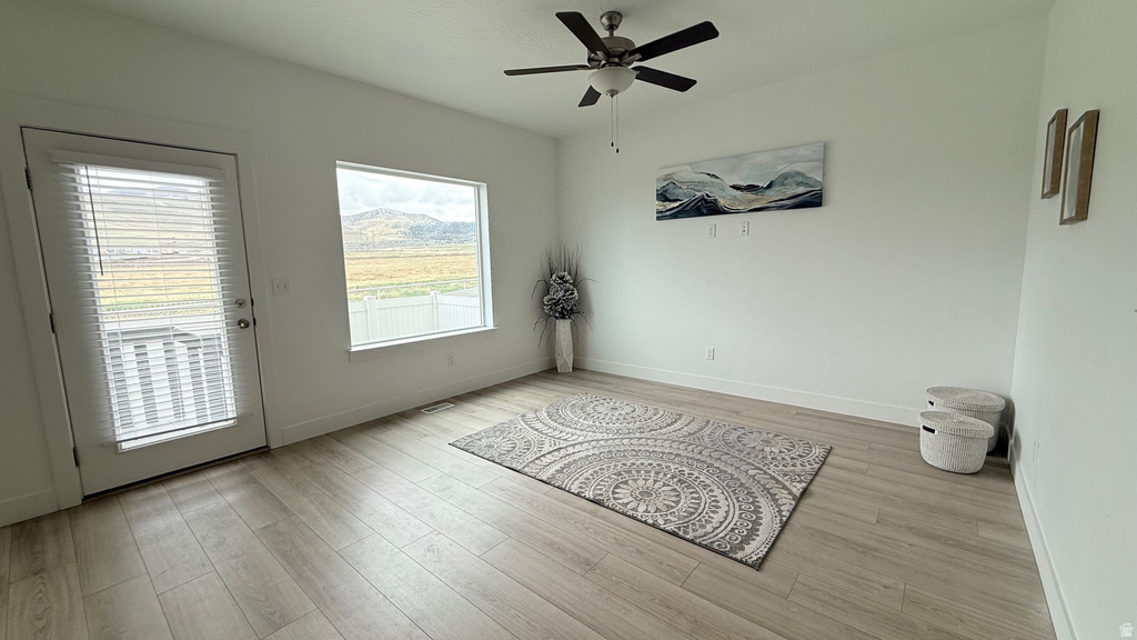 5124 E LAKEFIELD DR Eagle Mountain, UT 84005
