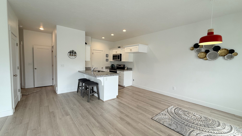 5124 E LAKEFIELD DR Eagle Mountain, UT 84005