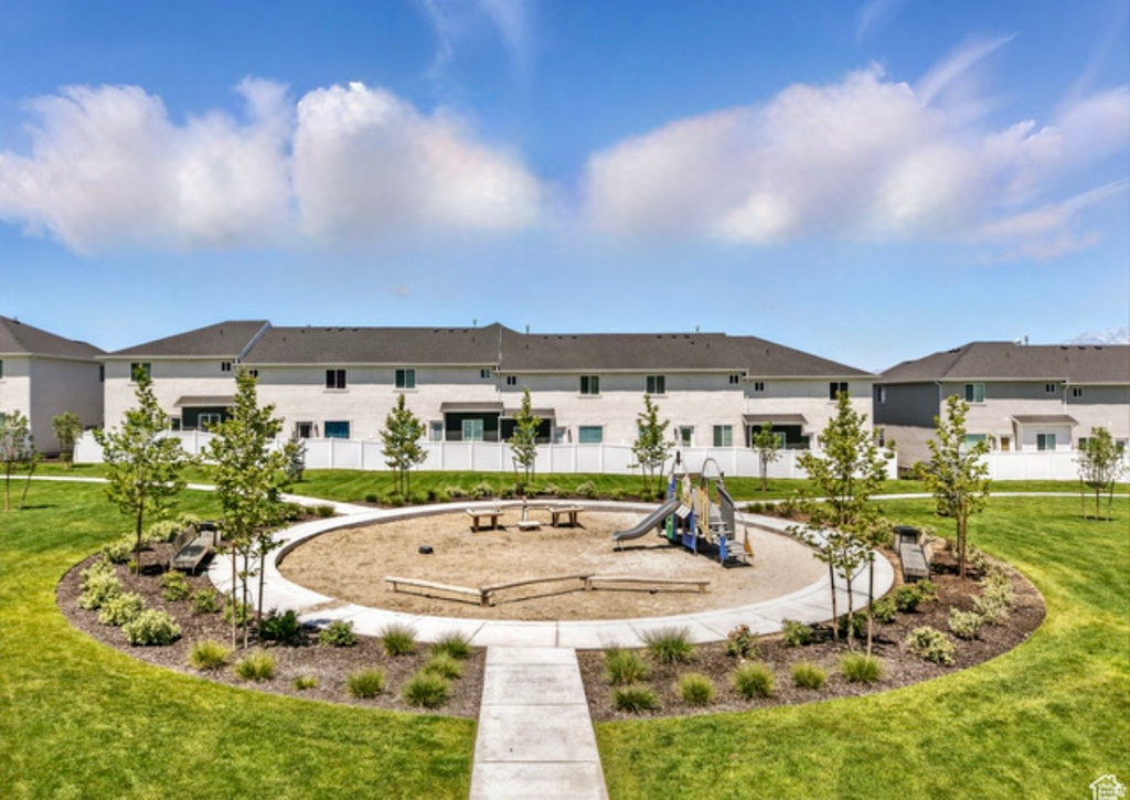 5124 E LAKEFIELD DR Eagle Mountain, UT 84005