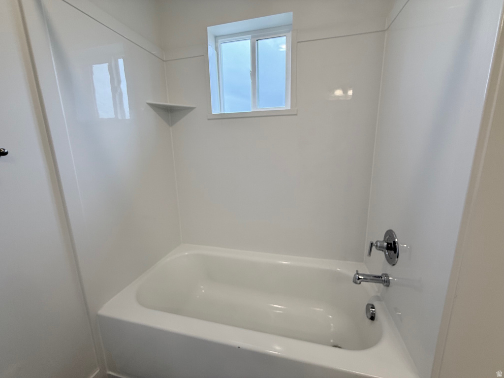 5124 E LAKEFIELD DR Eagle Mountain, UT 84005