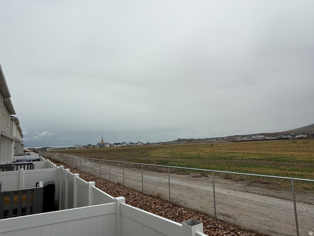 5124 E LAKEFIELD DR Eagle Mountain, UT 84005