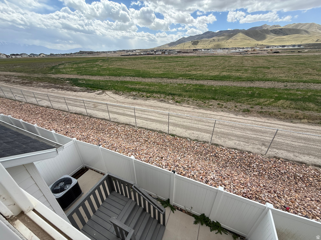 5124 E LAKEFIELD DR Eagle Mountain, UT 84005