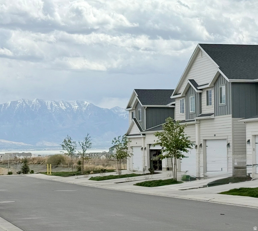 5124 E LAKEFIELD DR Eagle Mountain, UT 84005