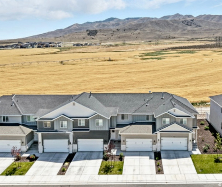 5124 E LAKEFIELD DR Eagle Mountain, UT 84005