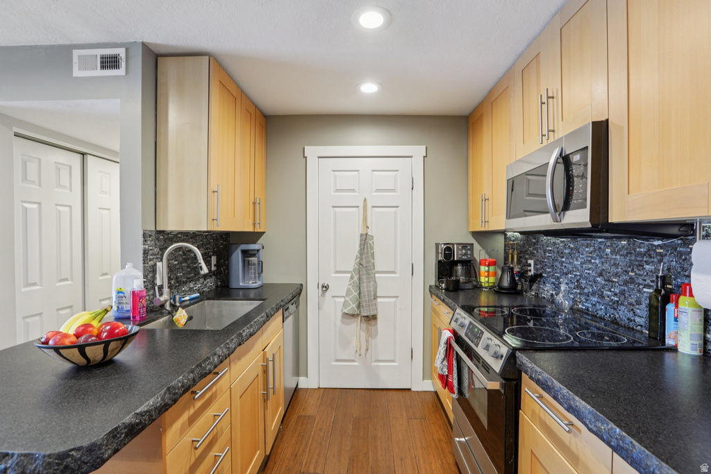 1190 E WATERSIDE CV #30 B Midvale, UT 84047