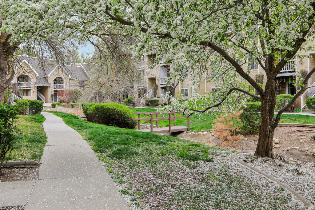 1190 E WATERSIDE CV #30 B Midvale, UT 84047