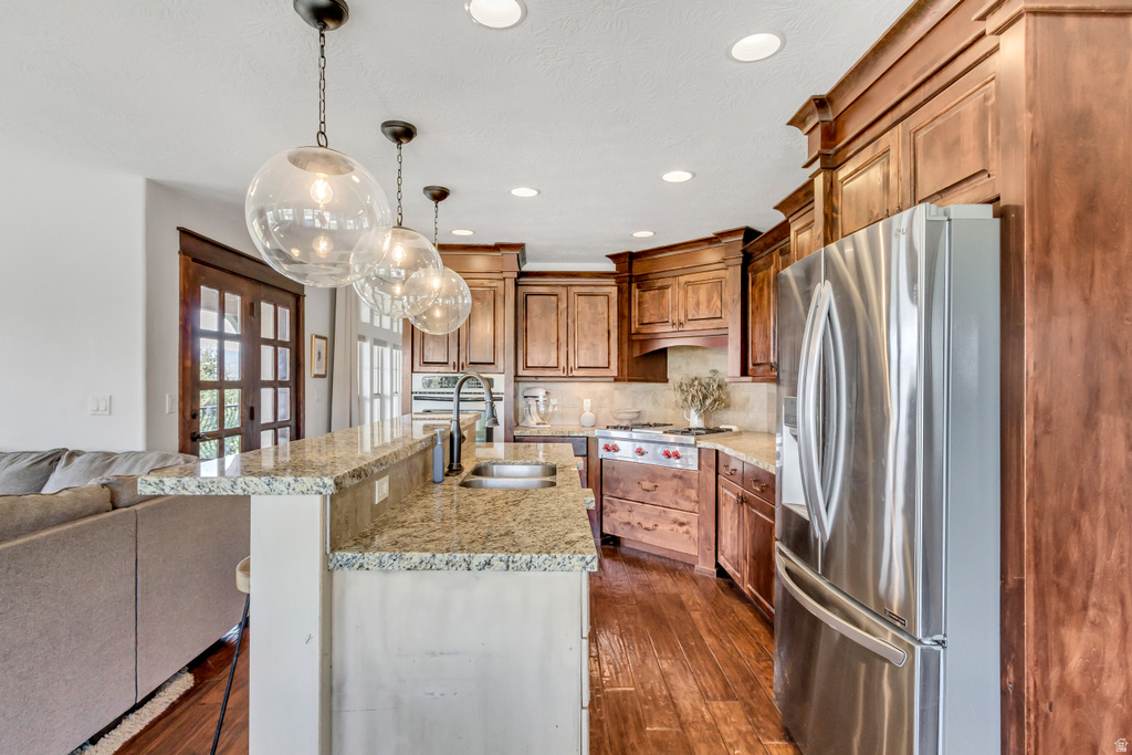 5009 N RAVENCREST LN Lehi, UT 84043