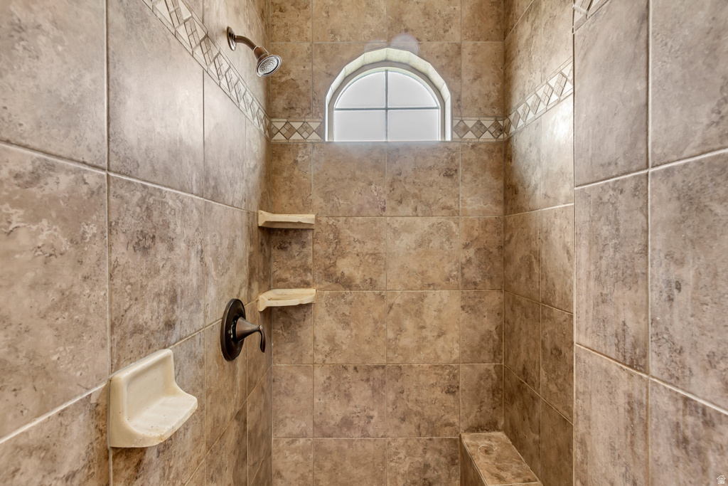 5009 N RAVENCREST LN Lehi, UT 84043