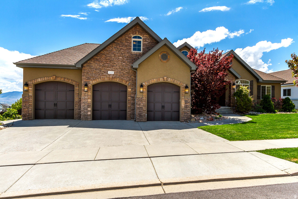 5009 N RAVENCREST LN Lehi, UT 84043
