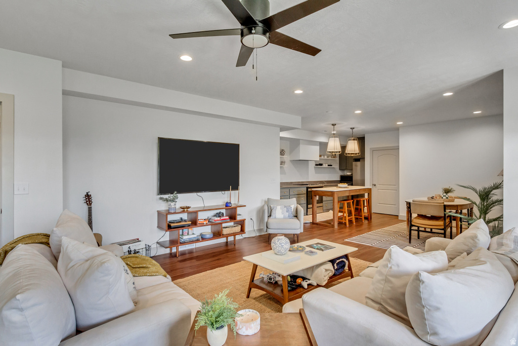 5009 N RAVENCREST LN Lehi, UT 84043