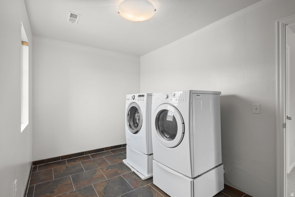 2181 E BALD EAGLE CT Draper, UT 84020