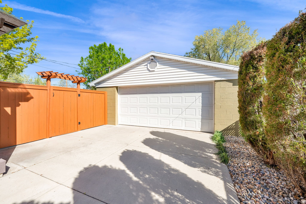 1364 W 600 S Salt Lake City, UT 84104