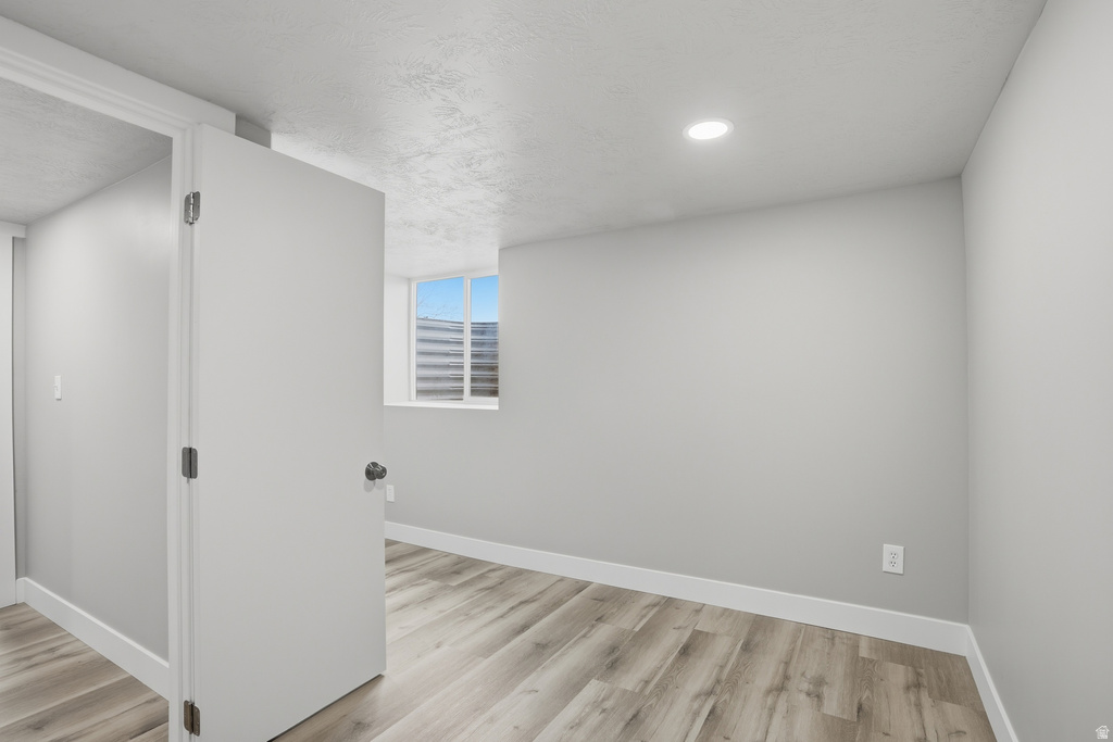 5336 S CHARLOTTE AVE Salt Lake City, UT 84118