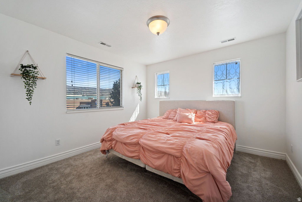 824 W SOUTHHAMPTON DR North Salt Lake, UT 84054