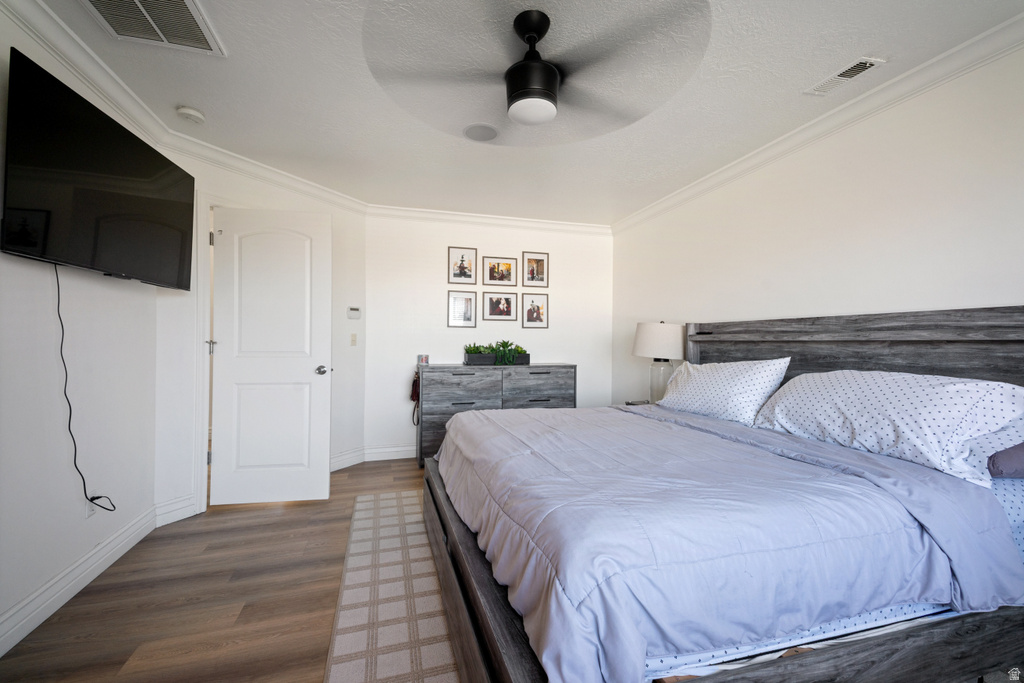 824 W SOUTHHAMPTON DR North Salt Lake, UT 84054