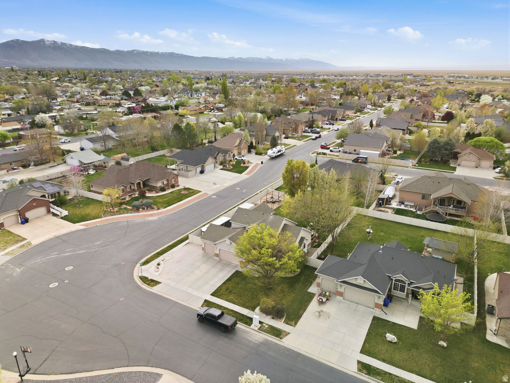 2071 W 2200 S Syracuse, UT 84075