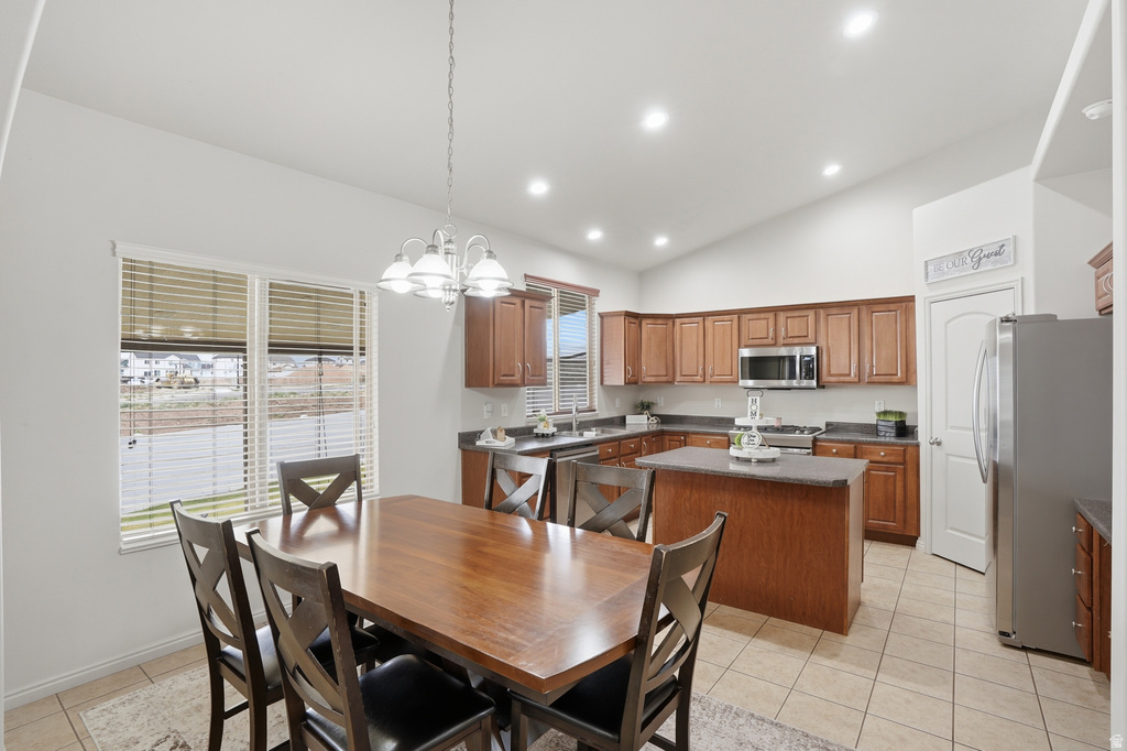 5743 W LUGANO DR West Jordan, UT 84081