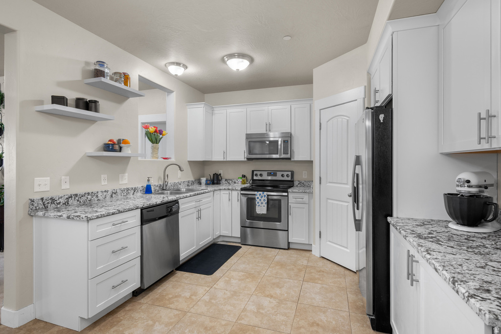 1977 N CREST RD #1977 Saratoga Springs, UT 84045