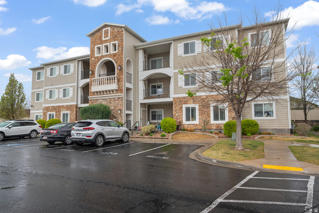 1977 N CREST RD #1977 Saratoga Springs, UT 84045