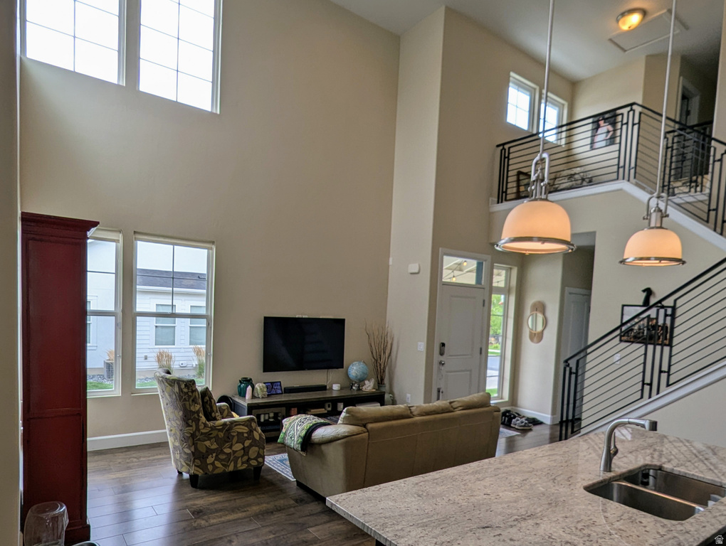 10368 S CROW WING DR South Jordan, UT 84009