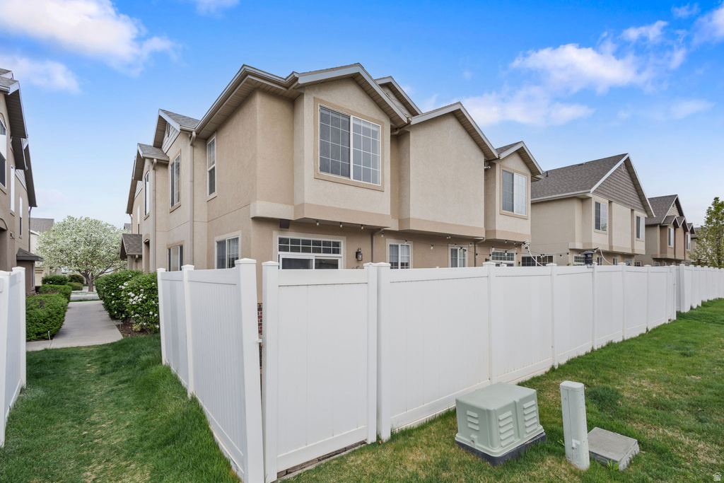 237 N BIRMINGHAM LN. #B North Salt Lake, UT 84054