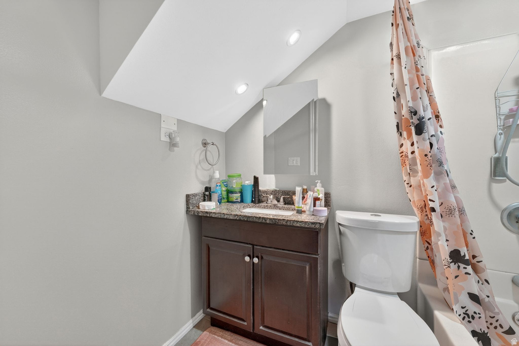 8127 S CREEKWOOD DR West Jordan, UT 84088