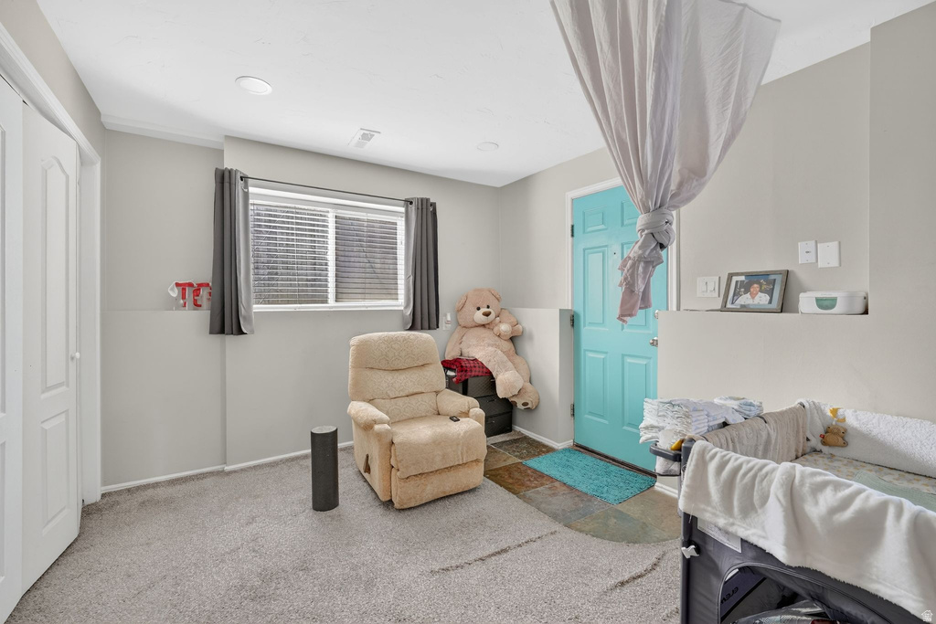 8127 S CREEKWOOD DR West Jordan, UT 84088