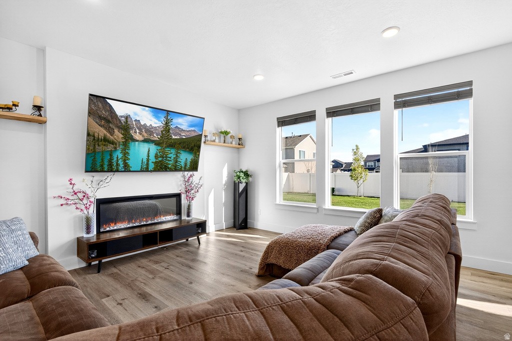 2429 W 2900 N Farr West, UT 84404