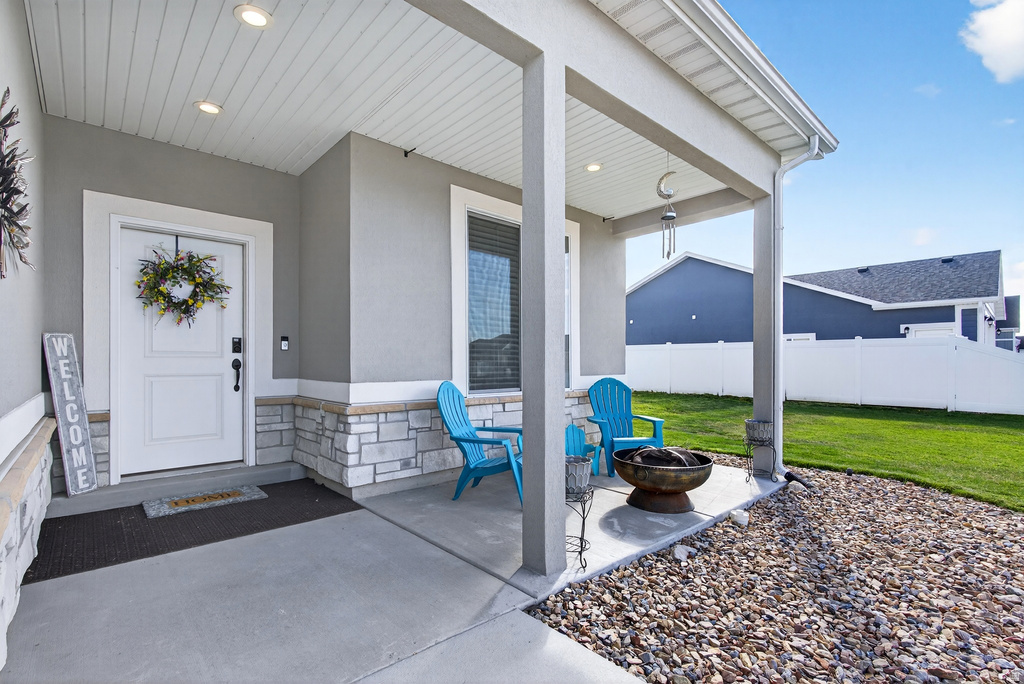 2429 W 2900 N Farr West, UT 84404