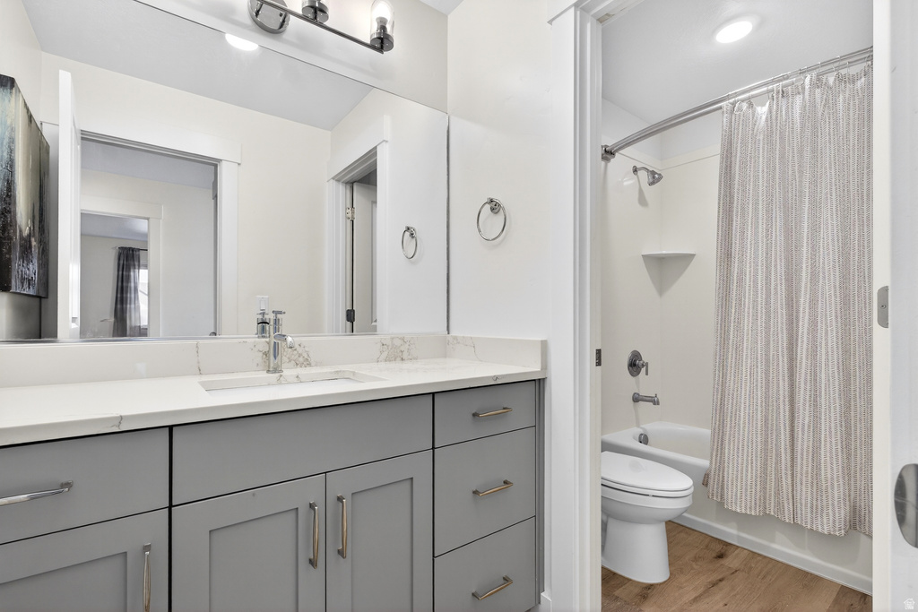 2429 W 2900 N Farr West, UT 84404