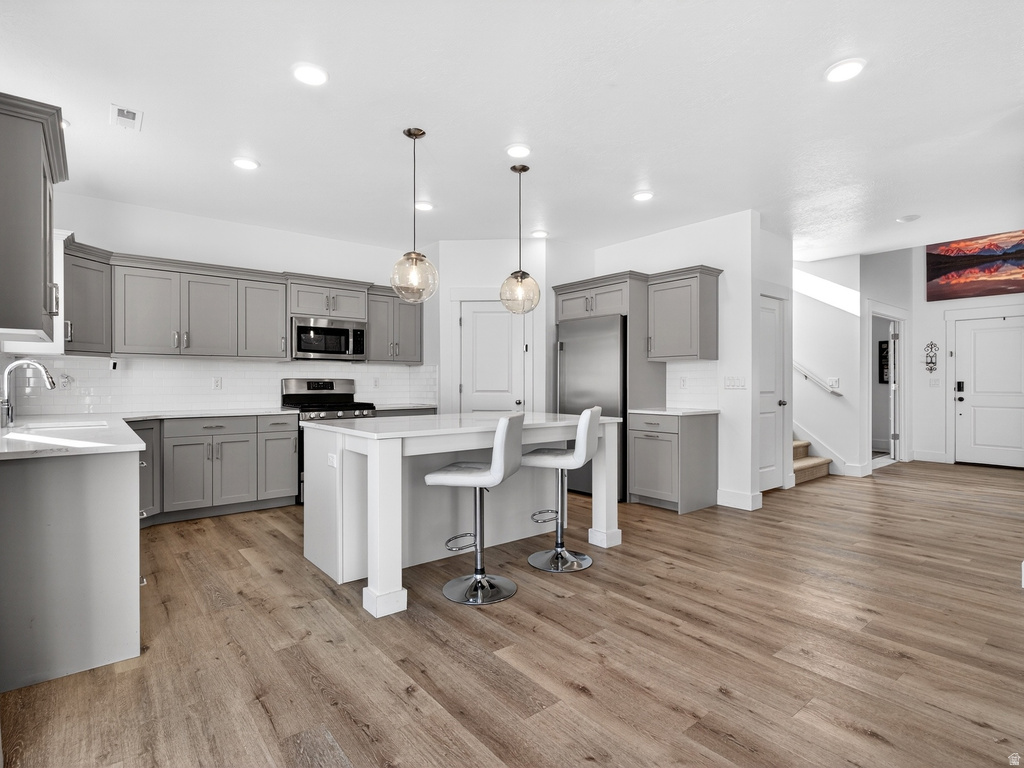 2429 W 2900 N Farr West, UT 84404