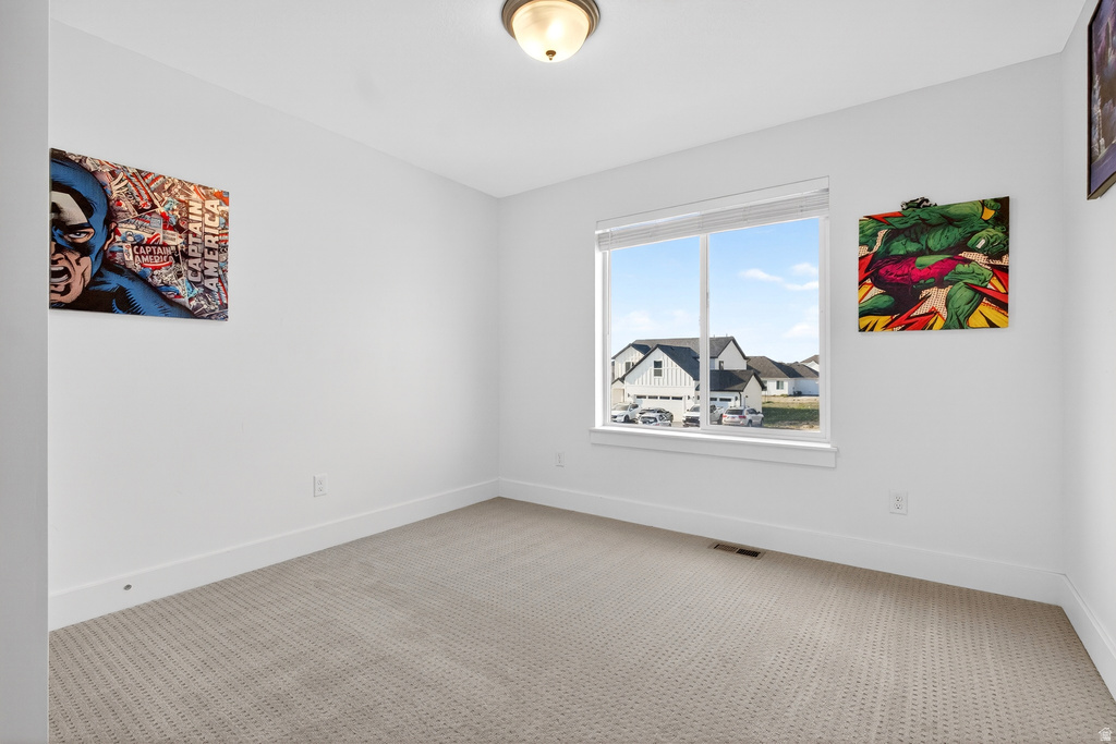 2429 W 2900 N Farr West, UT 84404