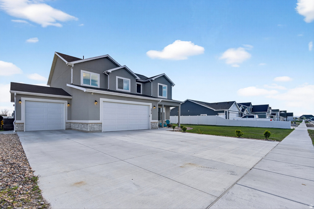 2429 W 2900 N Farr West, UT 84404