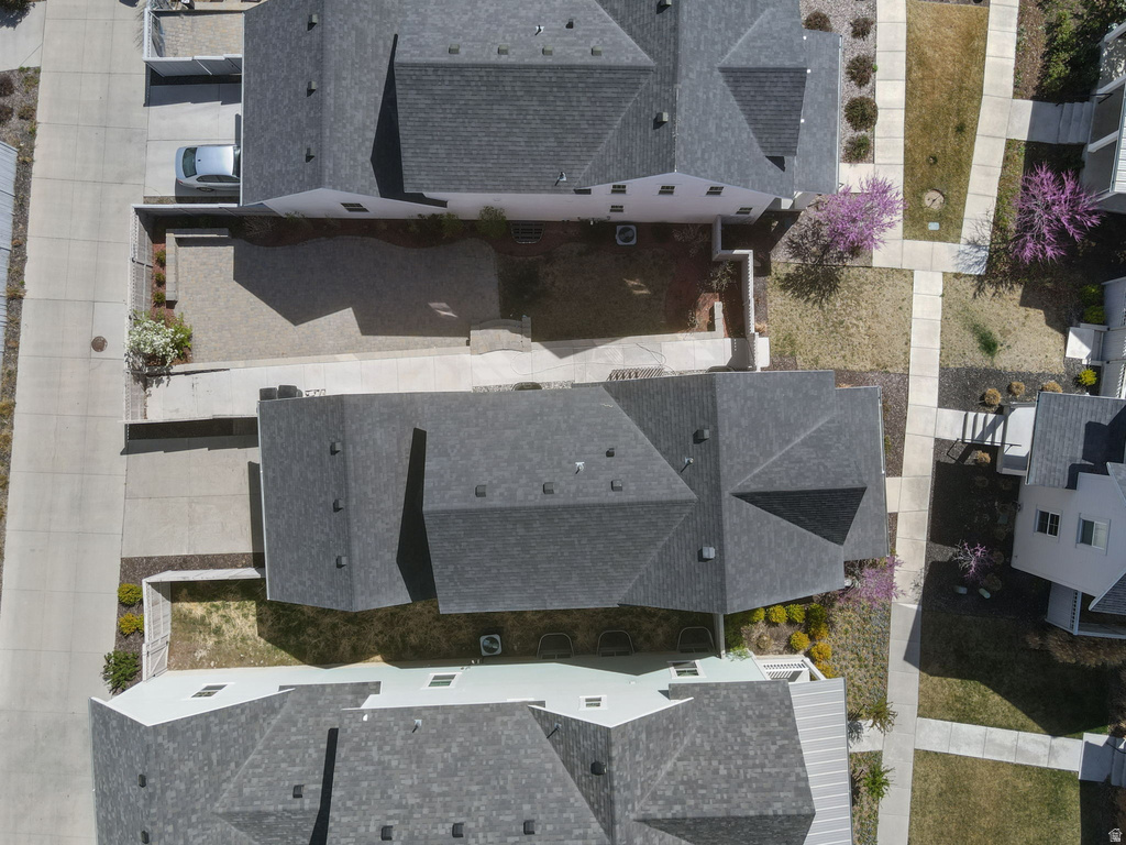 10737 S LAKE TERRACE AVE South Jordan, UT 84009