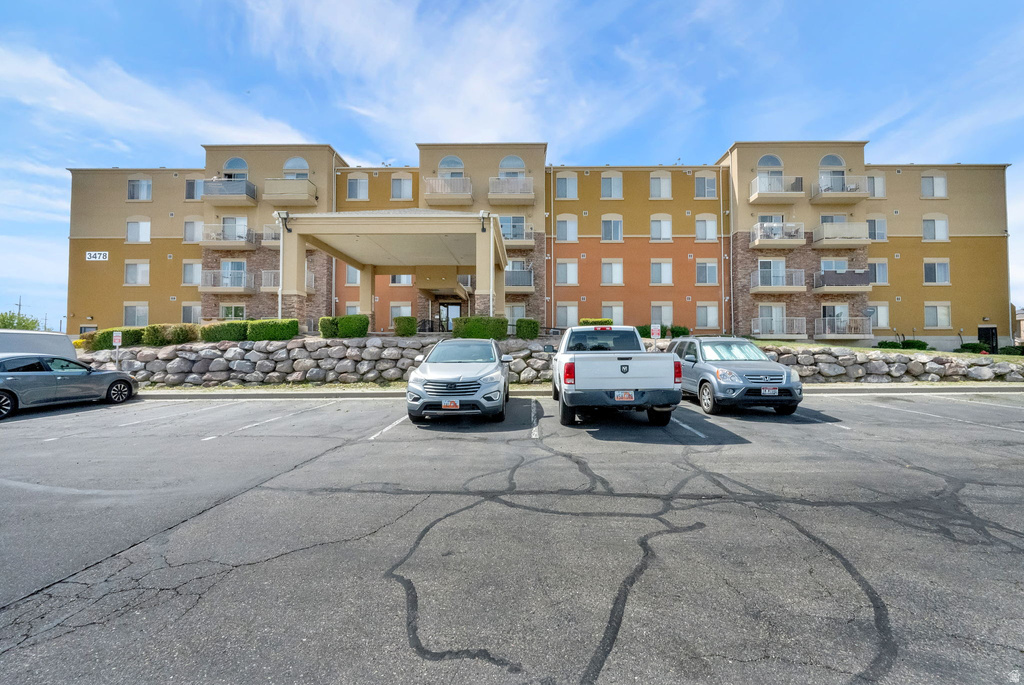 3478 COZY RIVER PL #309 West Valley City, UT 84119