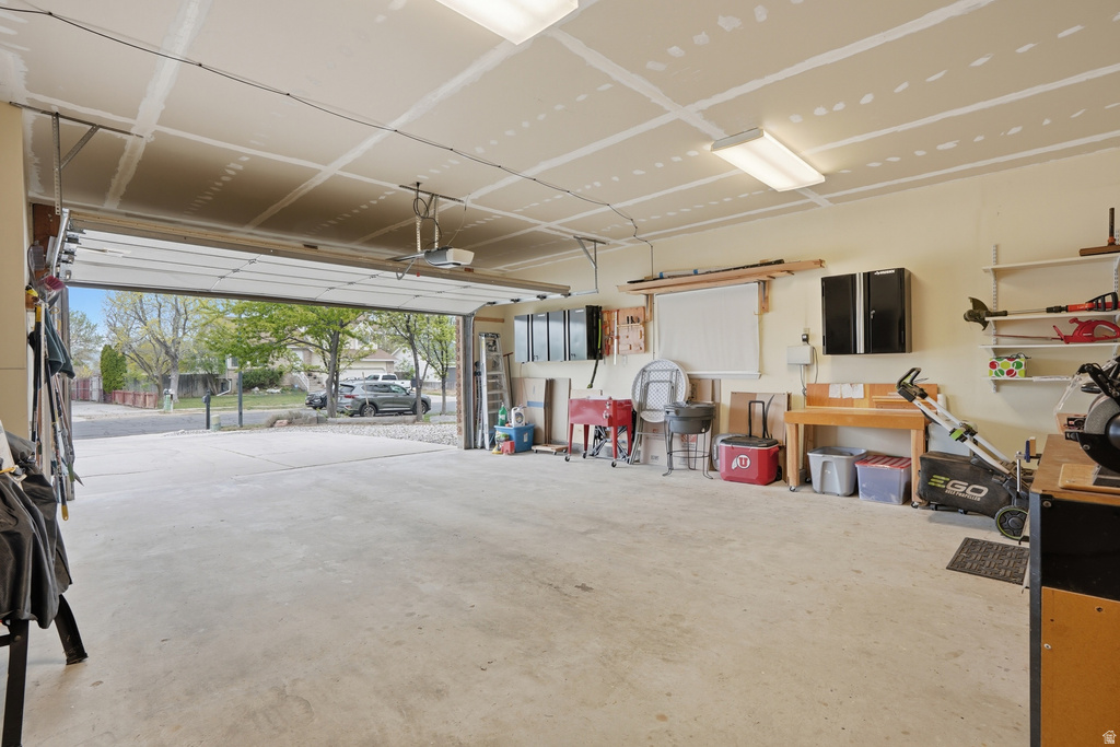 8917 S POWDERHORN DR Sandy, UT 84093