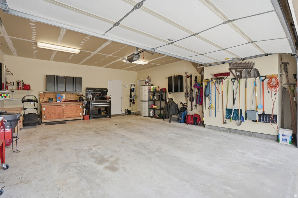 8917 S POWDERHORN DR Sandy, UT 84093