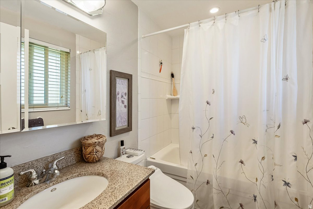 5883 S HOMESTEAD CT Murray, UT 84107