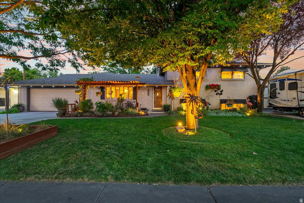 5883 S HOMESTEAD CT Murray, UT 84107