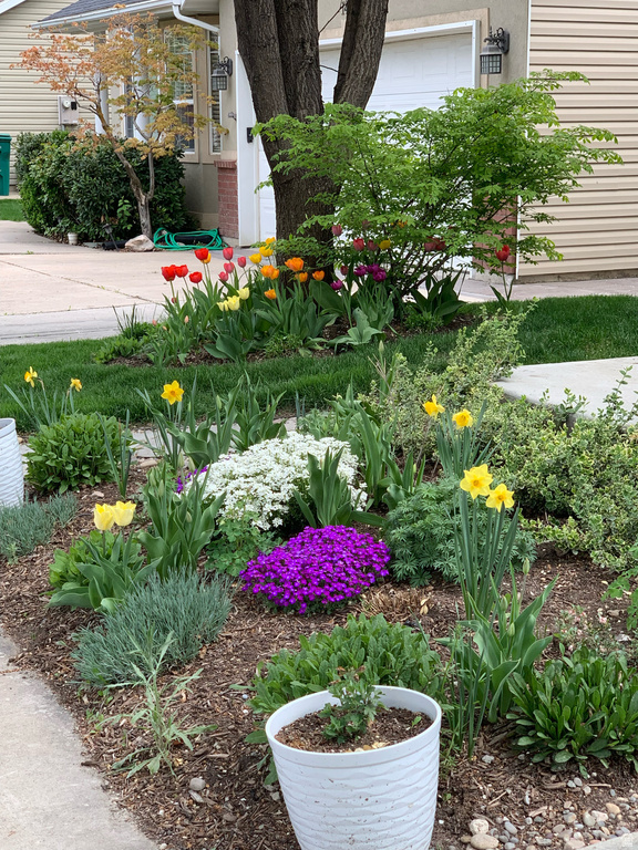 1445 W SILVERCREEK DR Layton, UT 84041