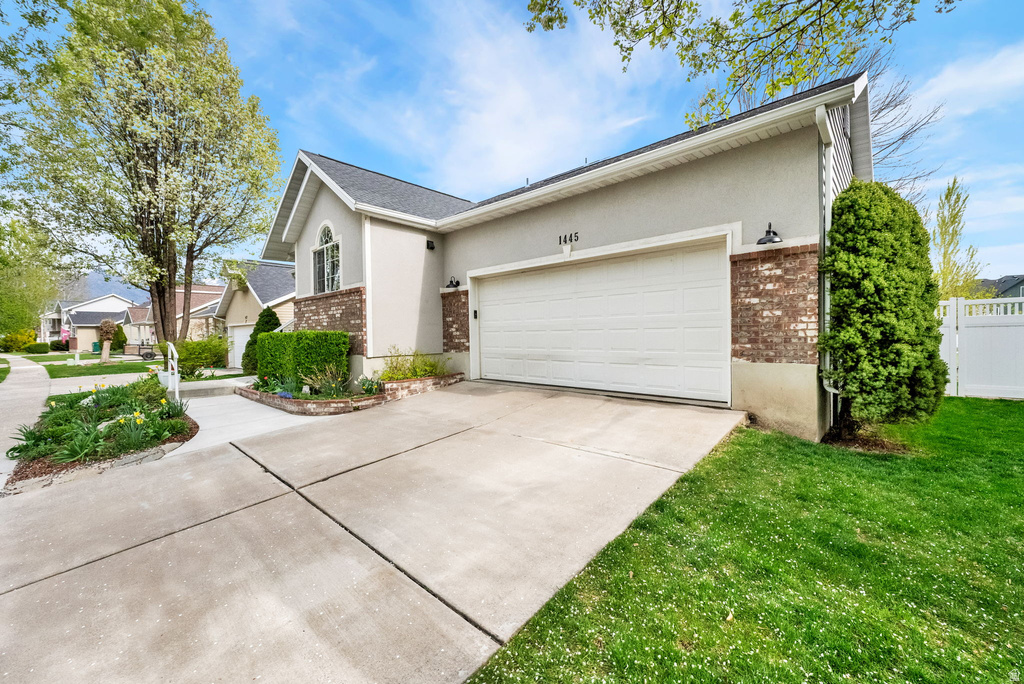 1445 W SILVERCREEK DR Layton, UT 84041