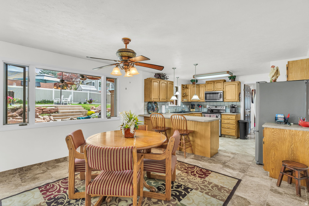 2774 E WILLOW WICK DR Sandy, UT 84093