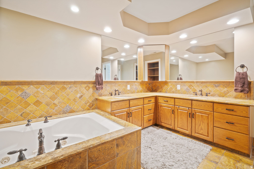 63 W 1750 N Centerville, UT 84014