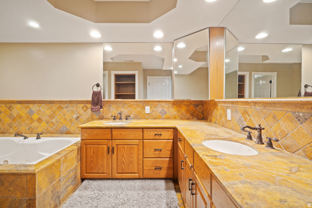 63 W 1750 N Centerville, UT 84014