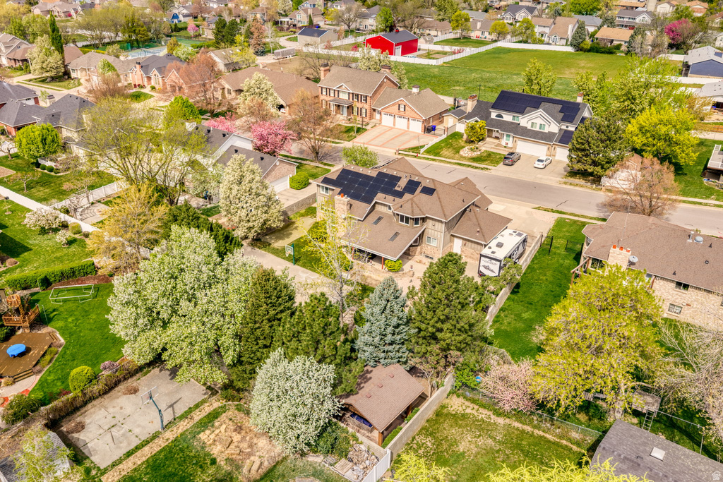 63 W 1750 N Centerville, UT 84014