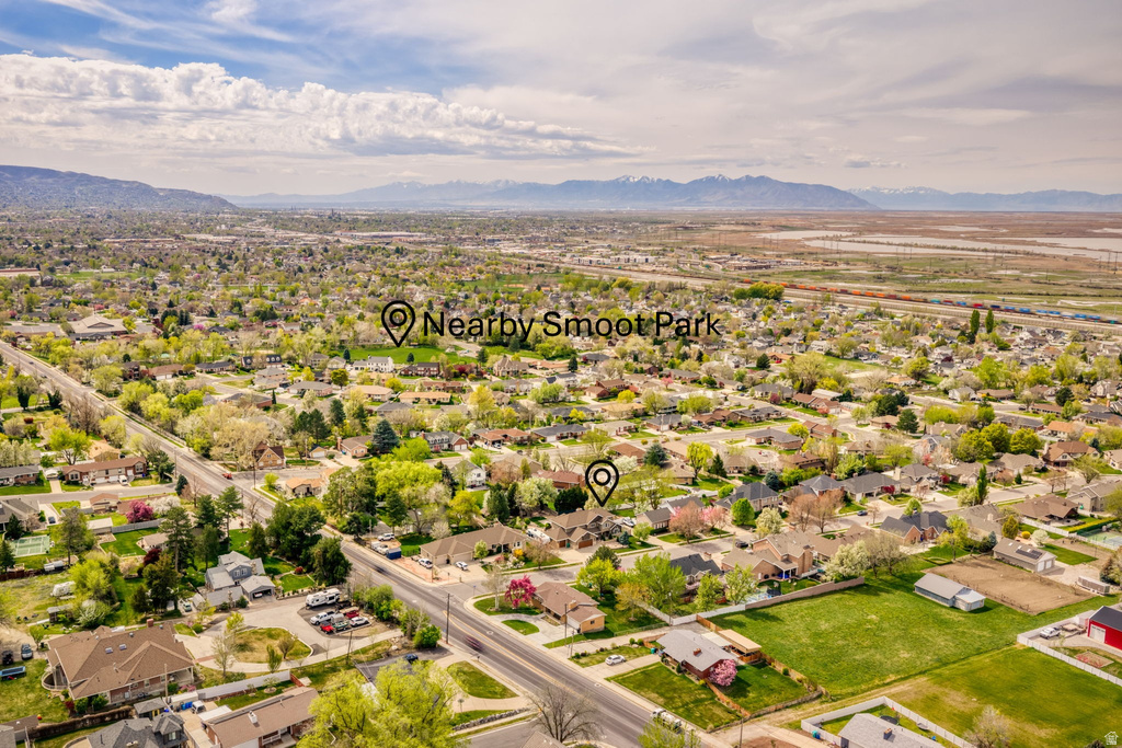 63 W 1750 N Centerville, UT 84014