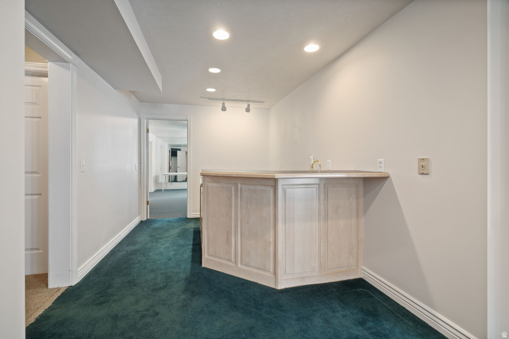 63 W 1750 N Centerville, UT 84014