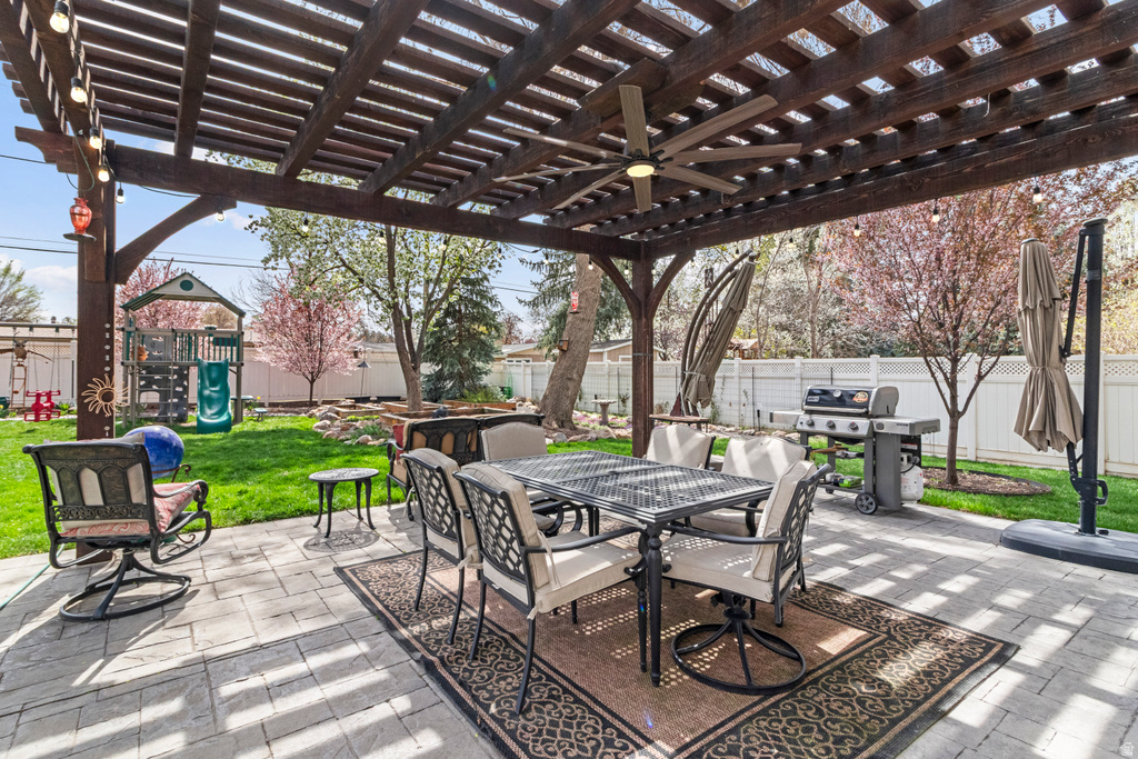 1938 E VINTAGE WOODS CT Holladay, UT 84117