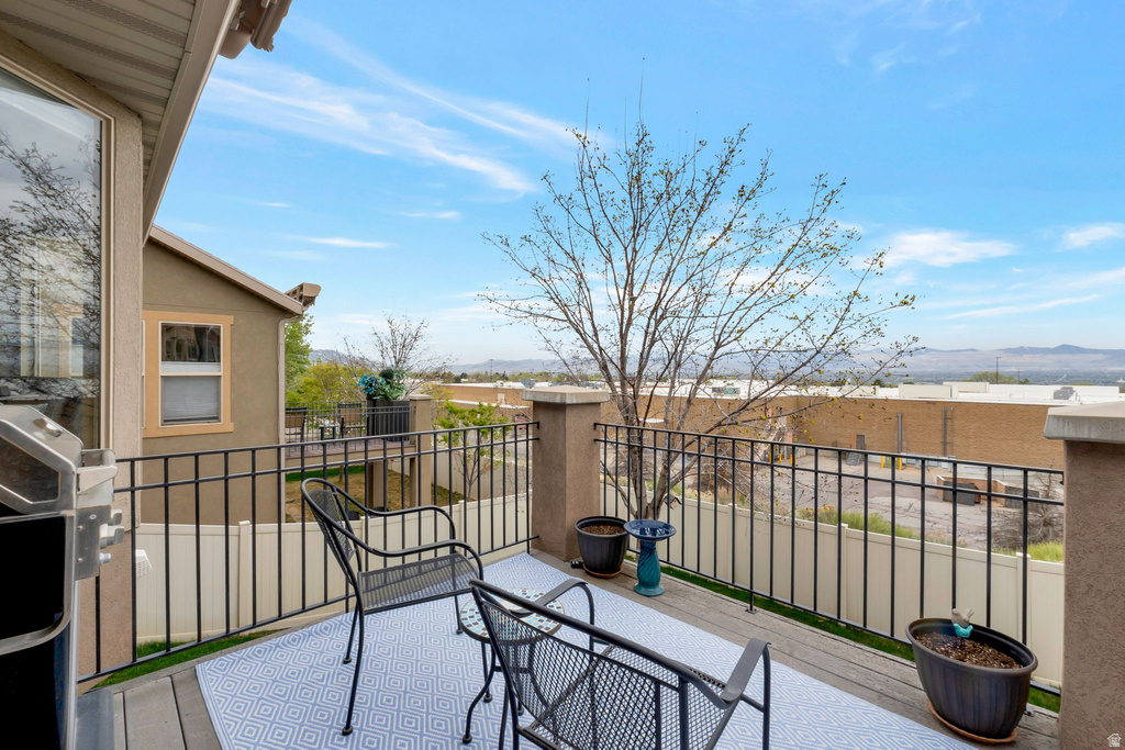 10272 S EAGLE CLIFF WAY Sandy, UT 84092